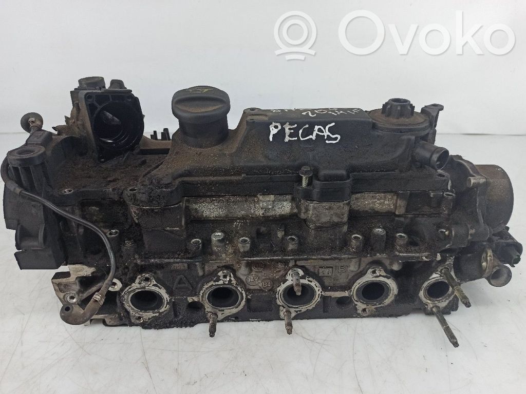 Peugeot 206 Engine head 