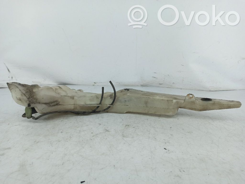 Tuulilasinpesimen nestesäiliö   XS4117618CH,93BB17K624BA,XS4113K163AH,XS4113K163BH,XS4117618BH