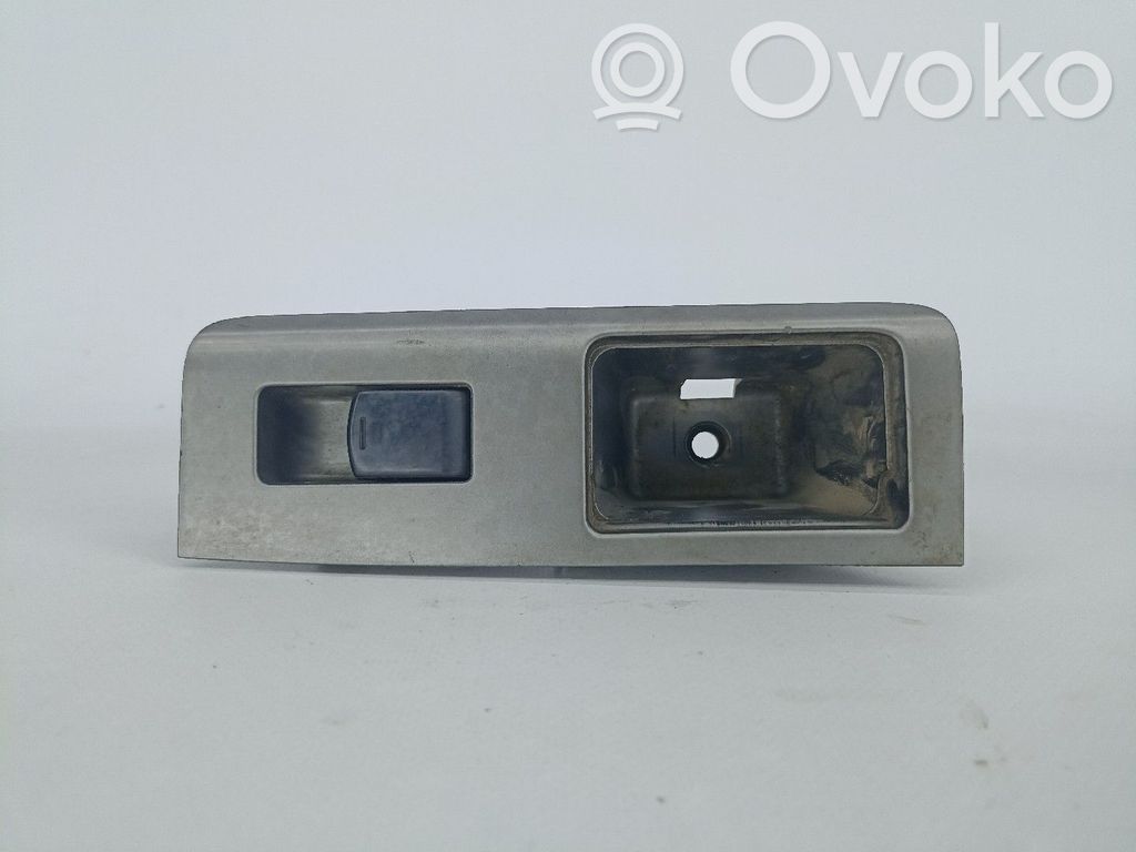 Comutator comandă geamuri electrice   25411EA003,82961EB360