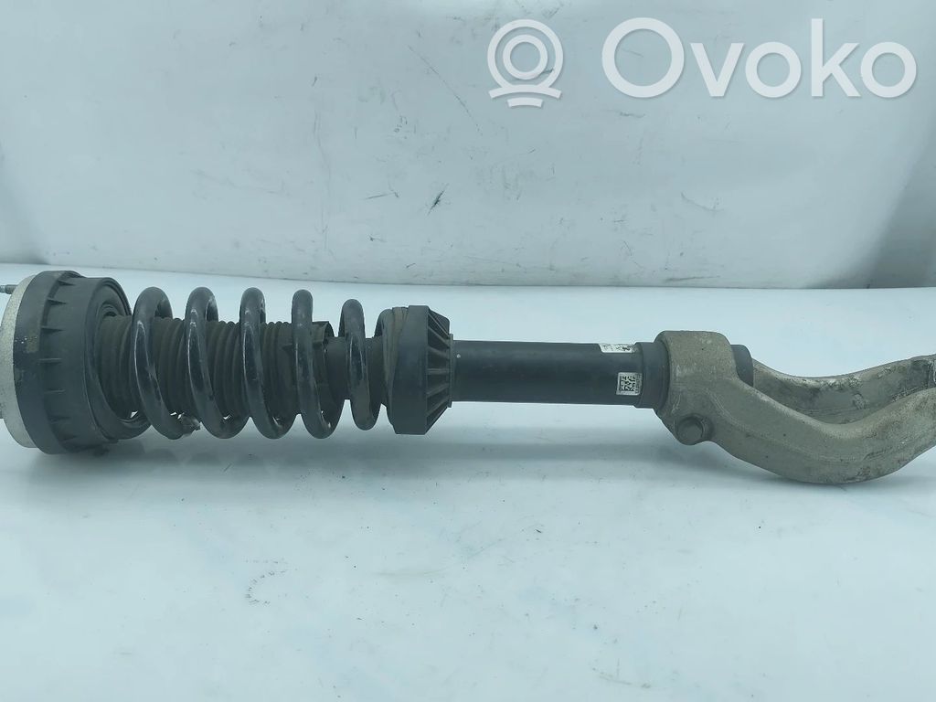Etuiskunvaimennin   J9D318B037AD
