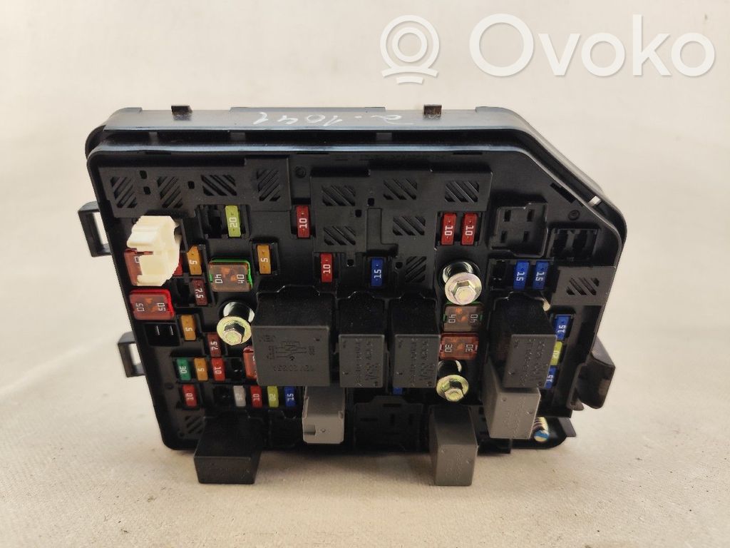 Opel Karl Unidad de control SAM 