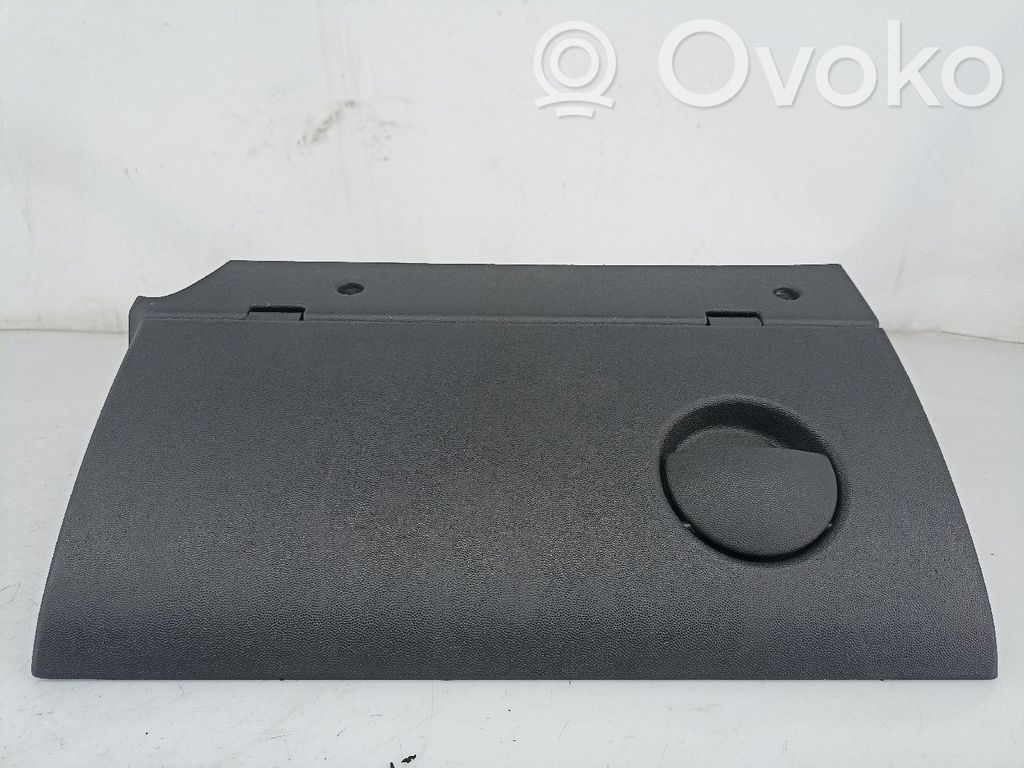 Boite à gants   09114403