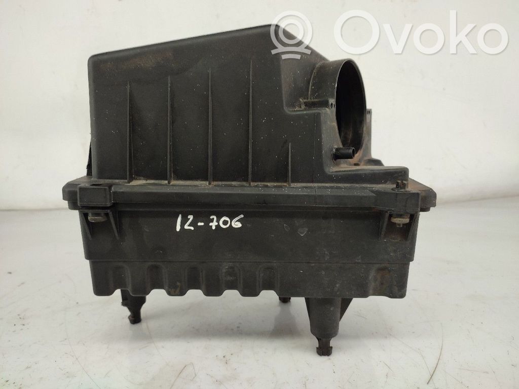 Ford Focus Air filter box 