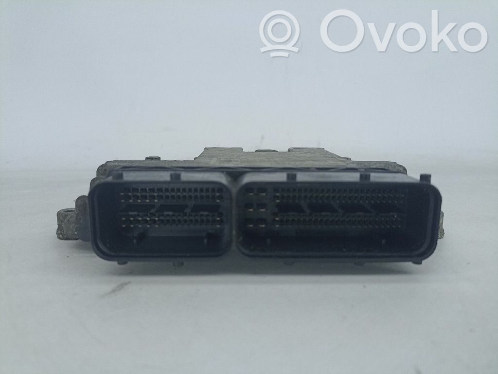 Unidad de control/módulo del motor   0281013570,1039S23212,3911327710