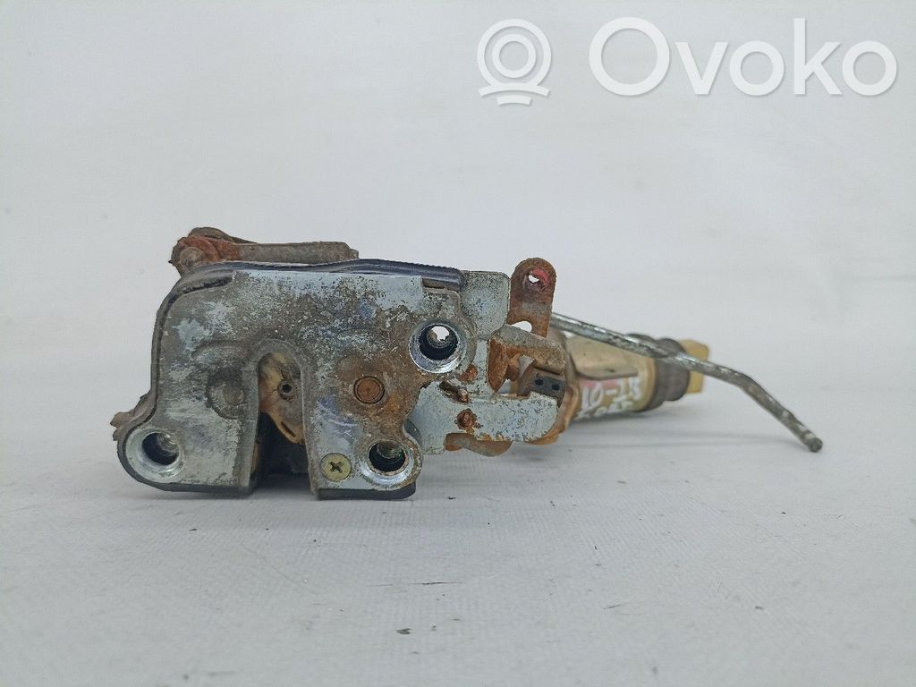 Toyota Corolla E90 Etuoven lukko 