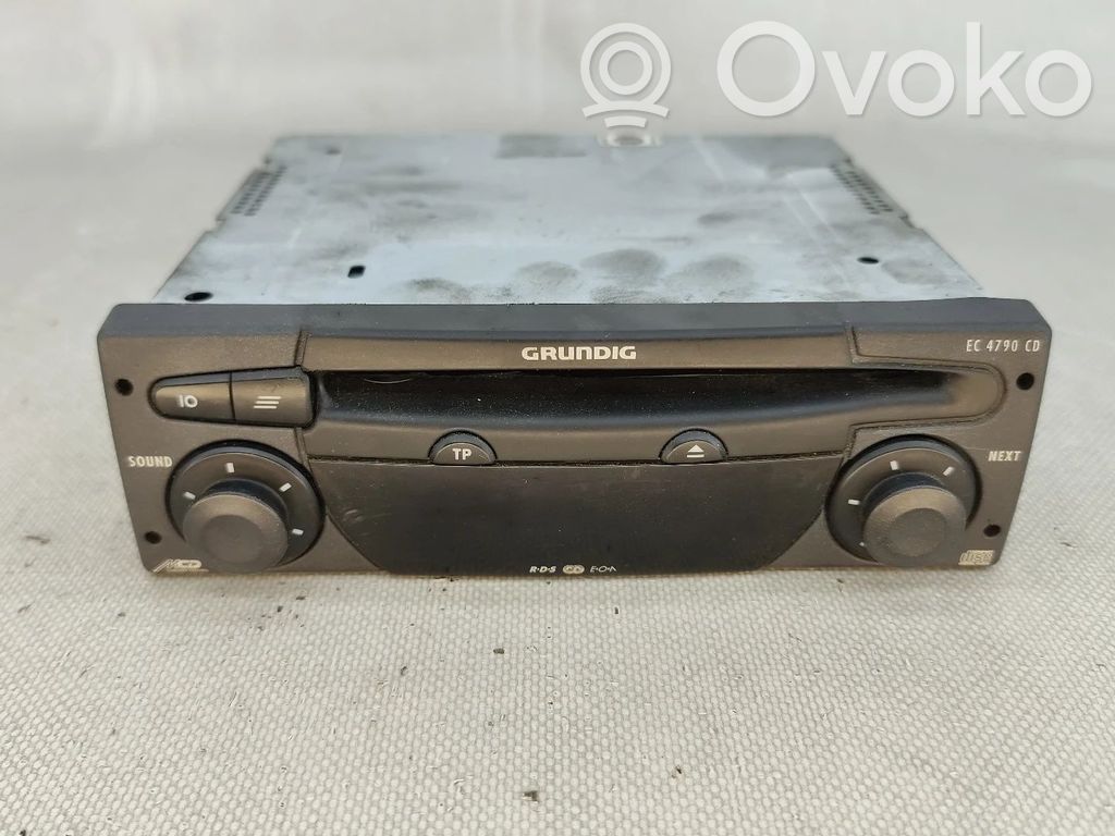 Panel / Radioodtwarzacz CD/DVD/GPS   NV,GRUNDIG