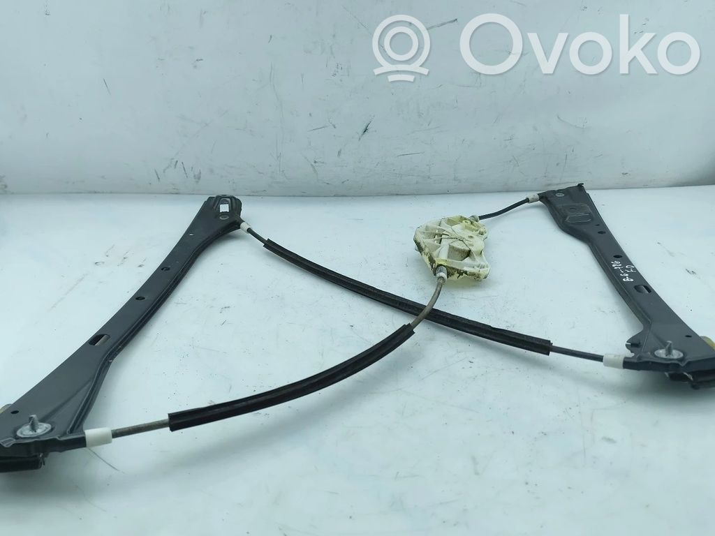 Volkswagen Golf Plus Front window lifting mechanism without motor 
