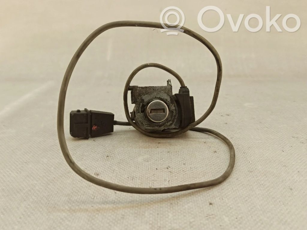 Audi A3 S3 8L Serratura portiera anteriore (vicino alla maniglia)
