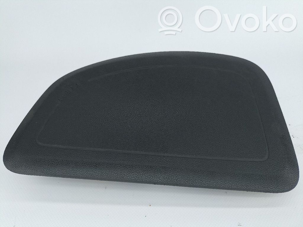 Istuimen turvatyyny   13213587