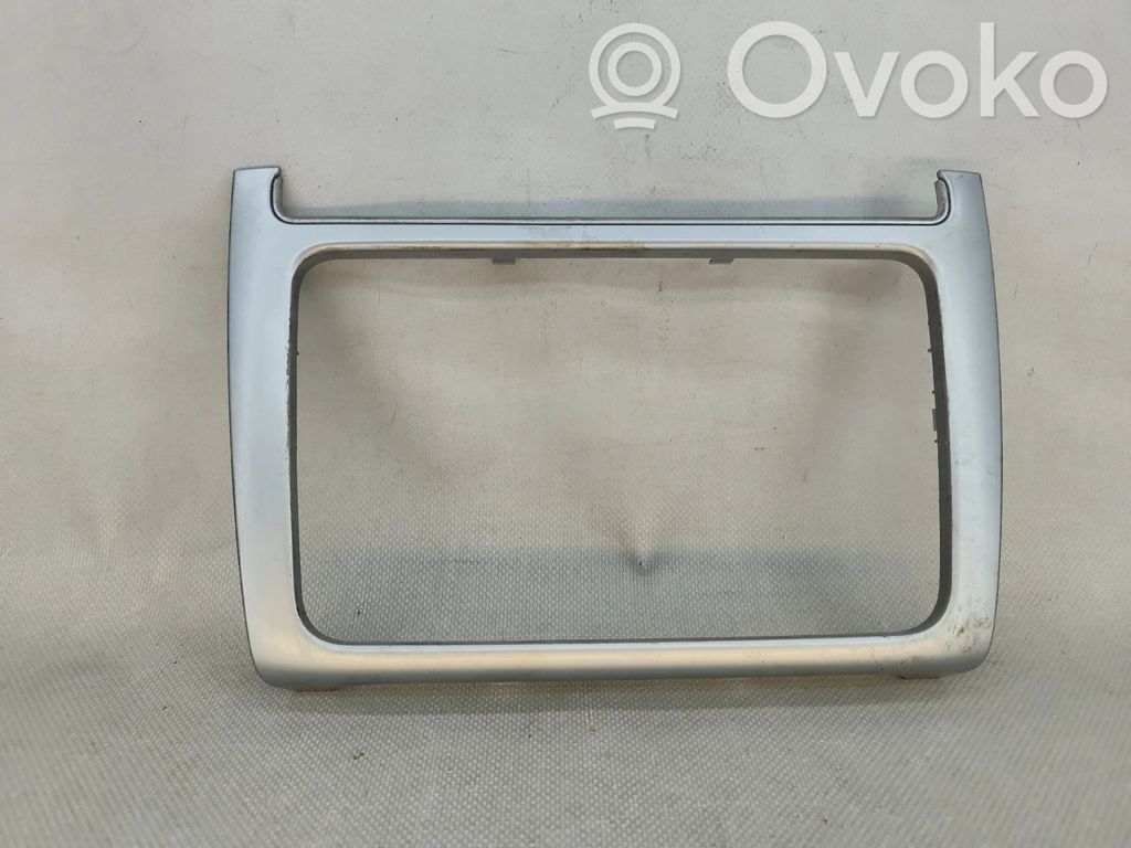 Volkswagen Polo V 6R Rămă unitate radio/GPS 
