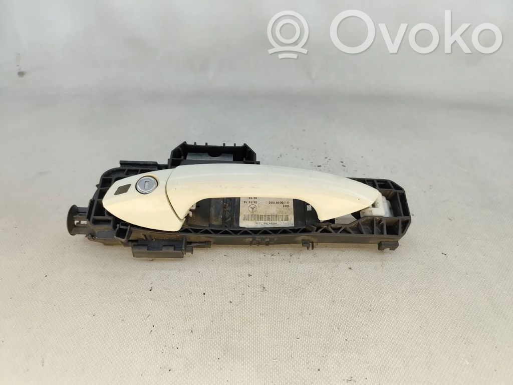 Etuoven ulkokahva   A2047601700