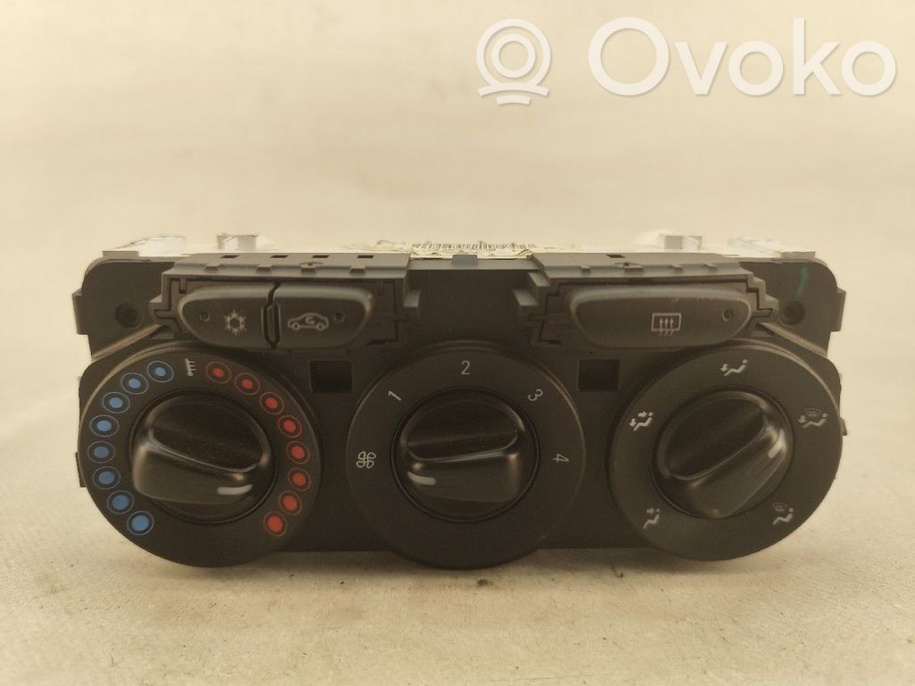 Opel Corsa E Climate control unit 