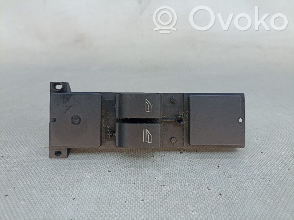 Ford Focus Electric window control switch 