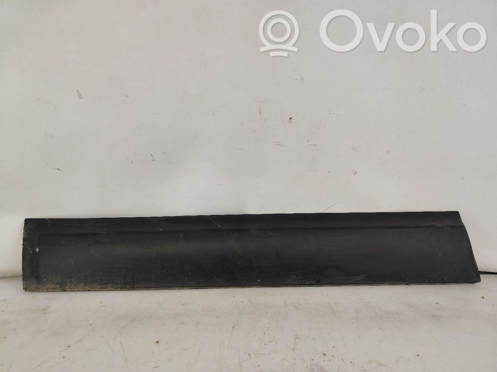 Nissan Qashqai+2 Rivestimento della portiera anteriore (modanatura)