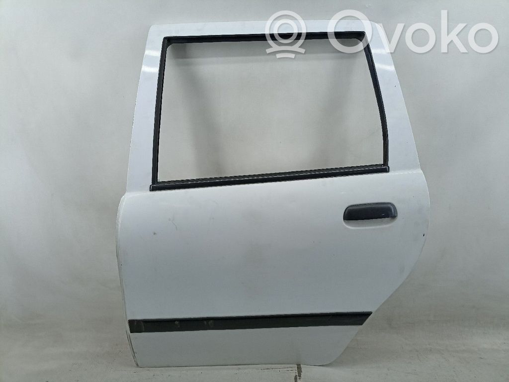 Fiat Punto (176) Puerta trasera 