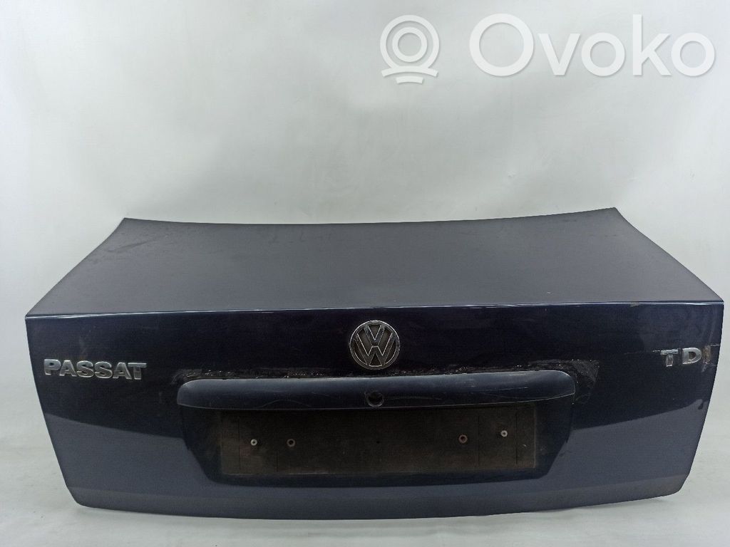 Volkswagen PASSAT B5 Задняя крышка (багажника) 