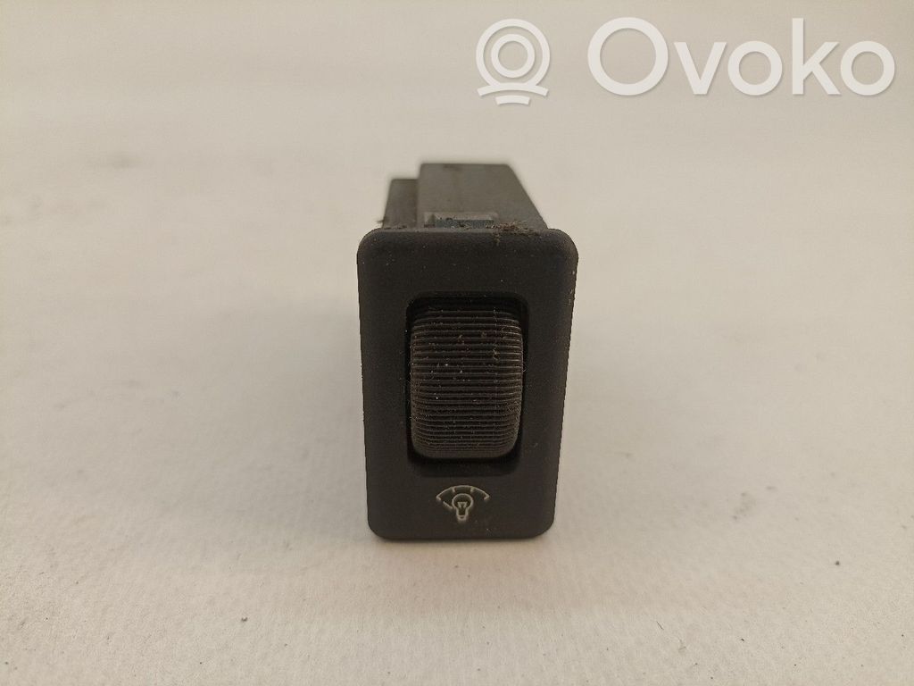 Nissan Primera Interrupteur / bouton multifonctionnel