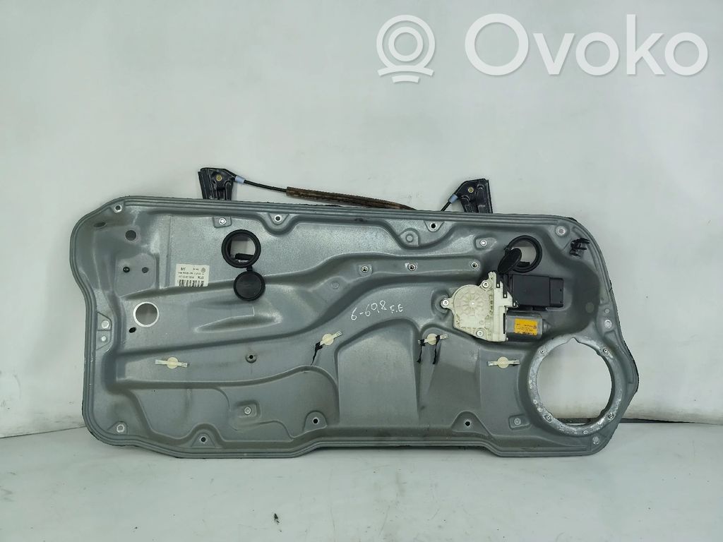 Volkswagen Golf IV Macara geam față fără motor 