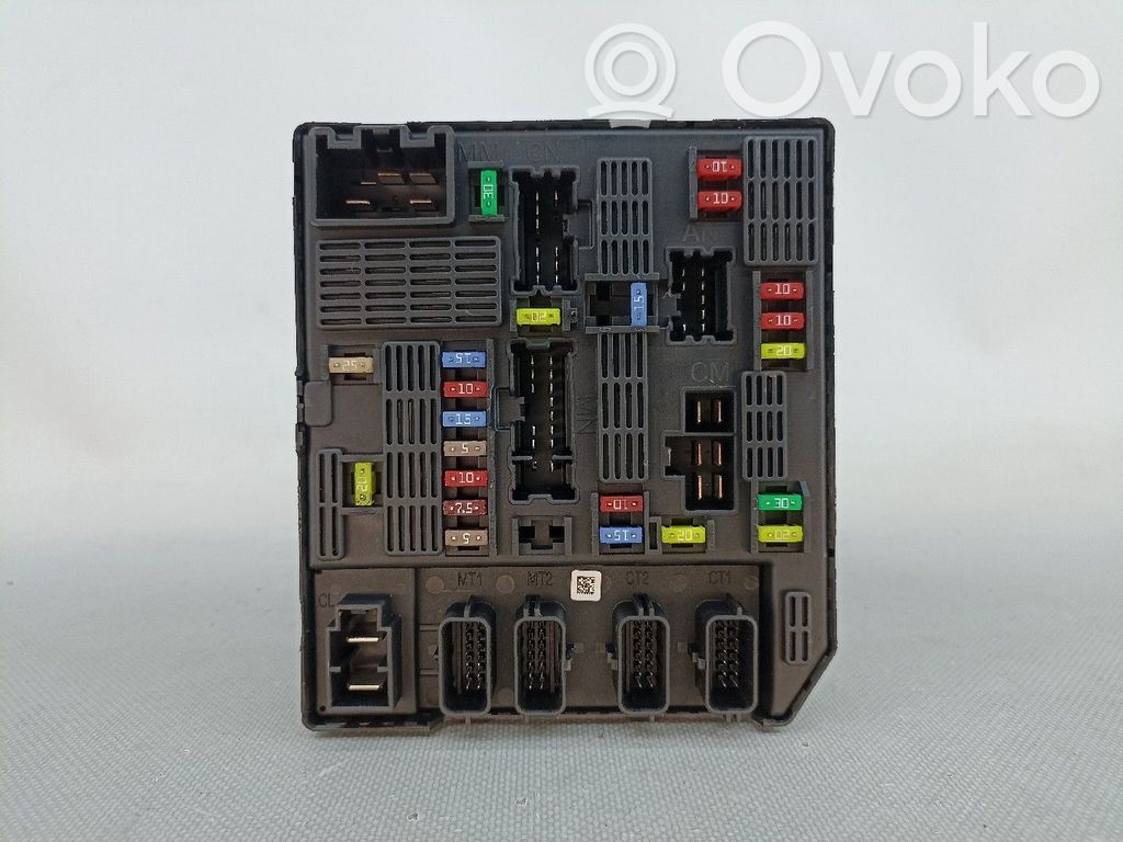 Unidad de control SAM   284B69009R