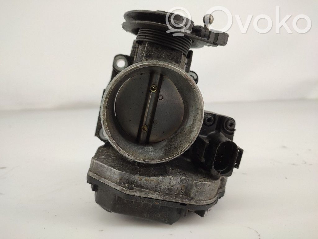 Audi A4 S4 B5 8D Elektrische Drosselklappe 