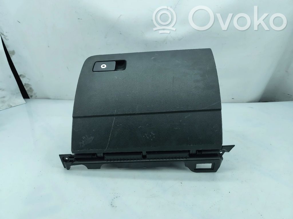 Handschuhfach   3G1857097N