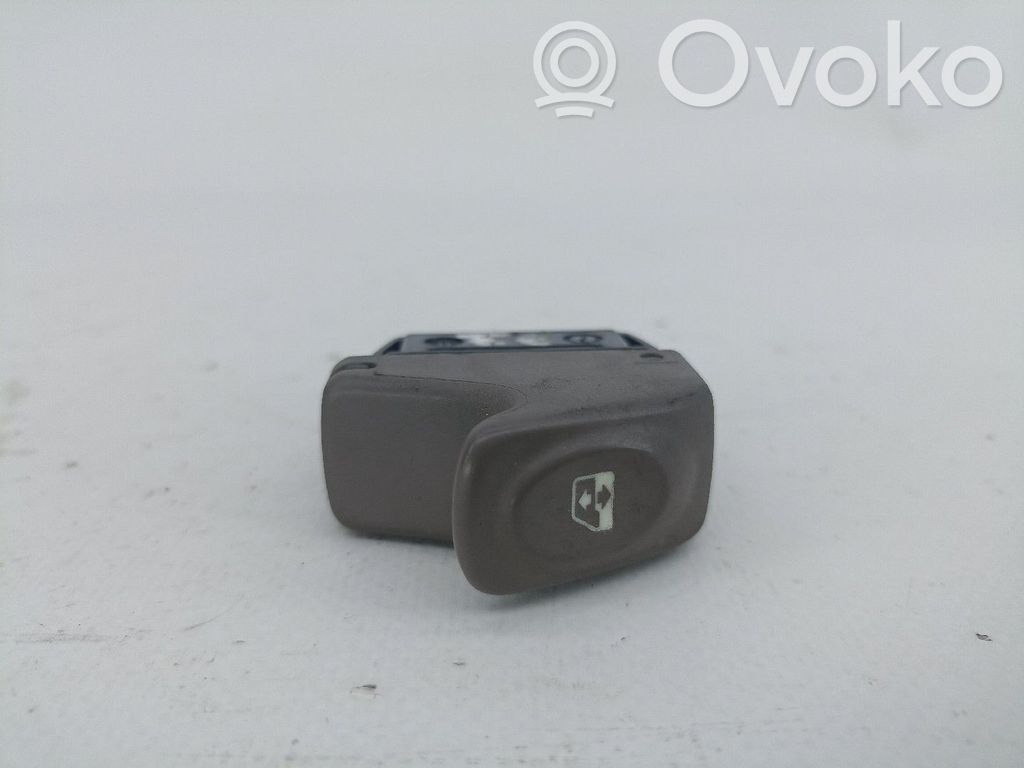 Renault Twingo I Interruptor del elevalunas eléctrico 