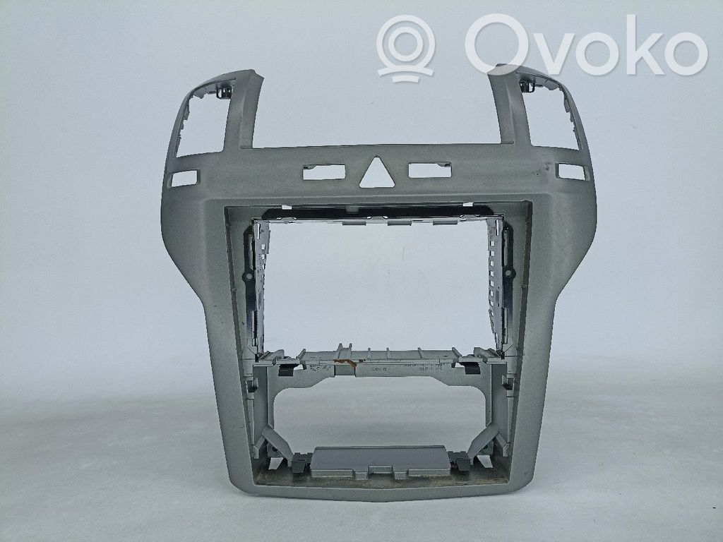 Opel Zafira B Rămă unitate radio/GPS 