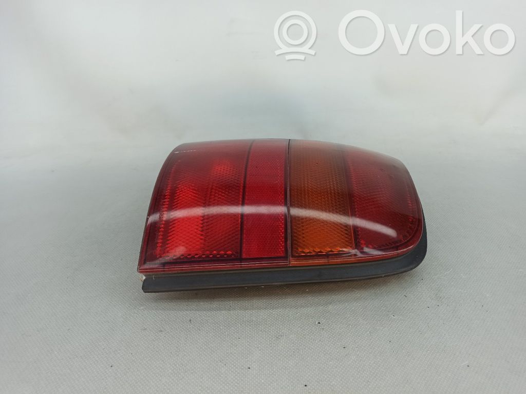 Nissan Micra Lampă spate în capacul portbagajului 