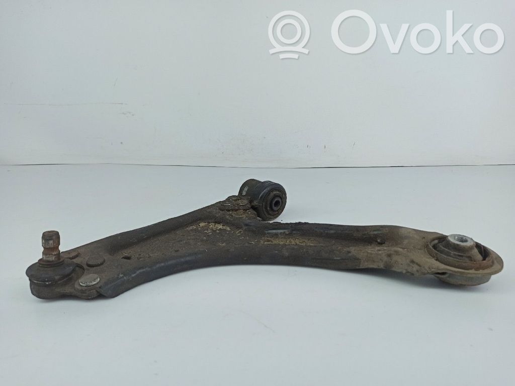 Opel Corsa C Priekinė svirtis