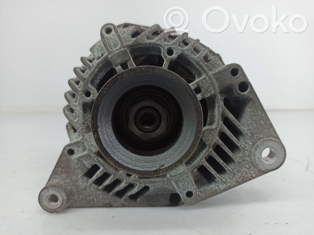 Volkswagen PASSAT B5 Alternator 
