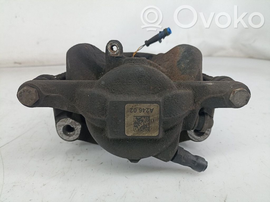 Mercedes-Benz A W176 Pinza del freno anteriore