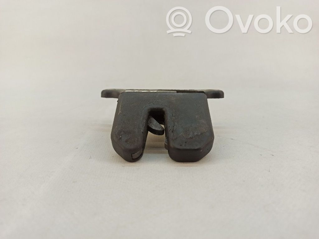Audi A4 S4 B5 8D Serrure de hayon 
