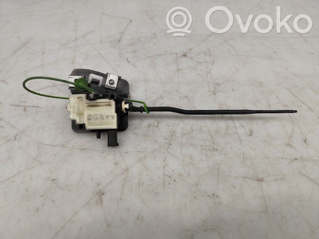 Loading door lock   698588004