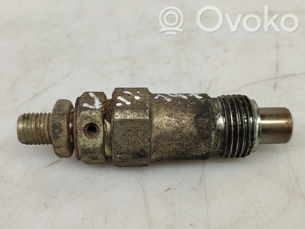 Inyector de combustible   710681