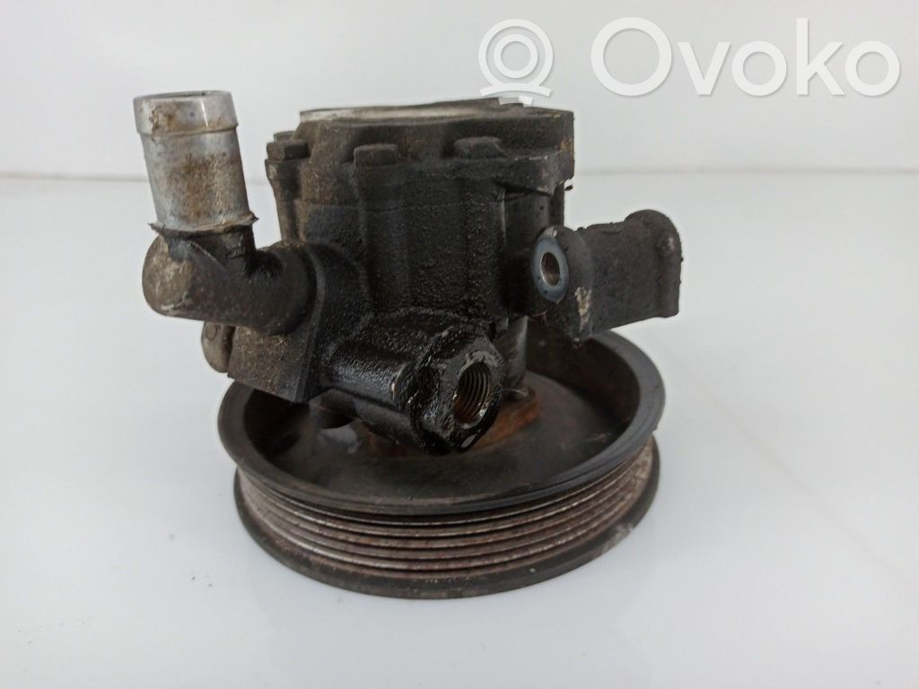 Mercedes-Benz Vito Viano W638 Ohjaustehostimen pumppu 