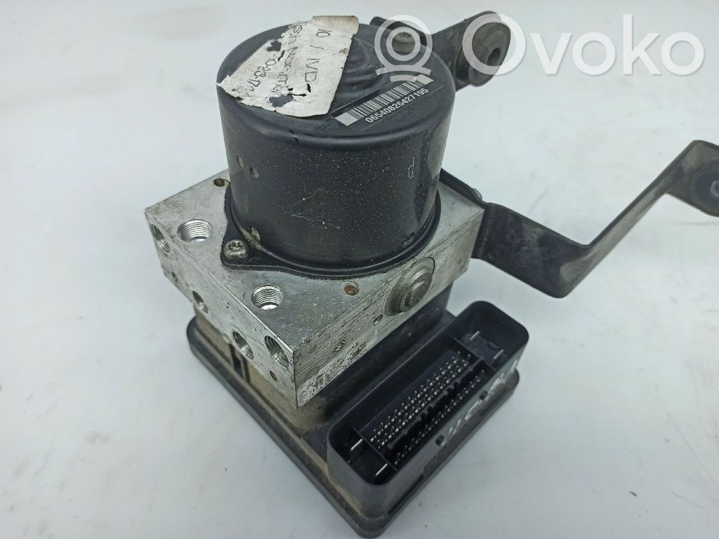 Pompe ABS   8M512C405CA