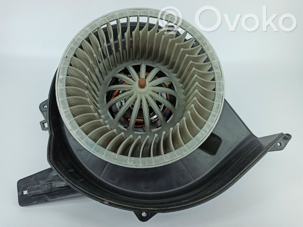 Mazā radiatora ventilators   6R1819015A