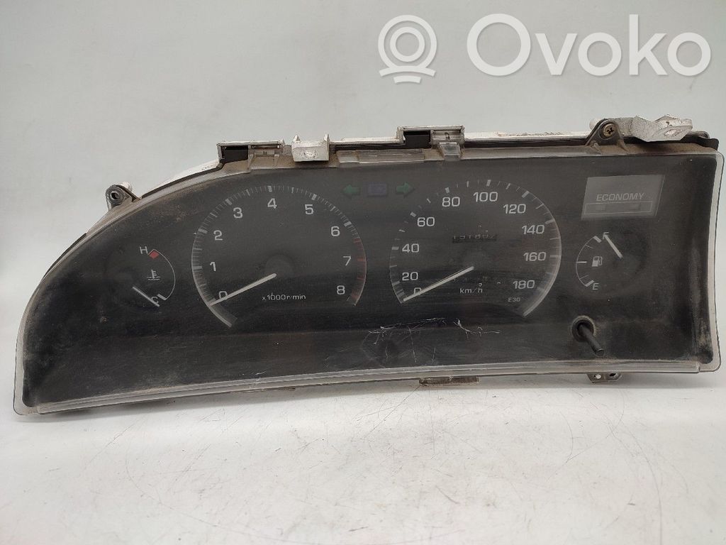 Toyota Corolla E90 Speedometer (instrument cluster) 