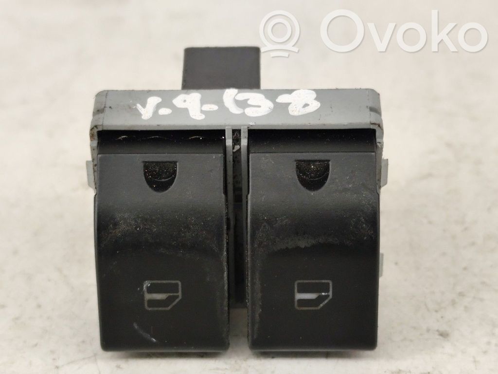 Seat Ibiza III (6L) Przyciski szyb 