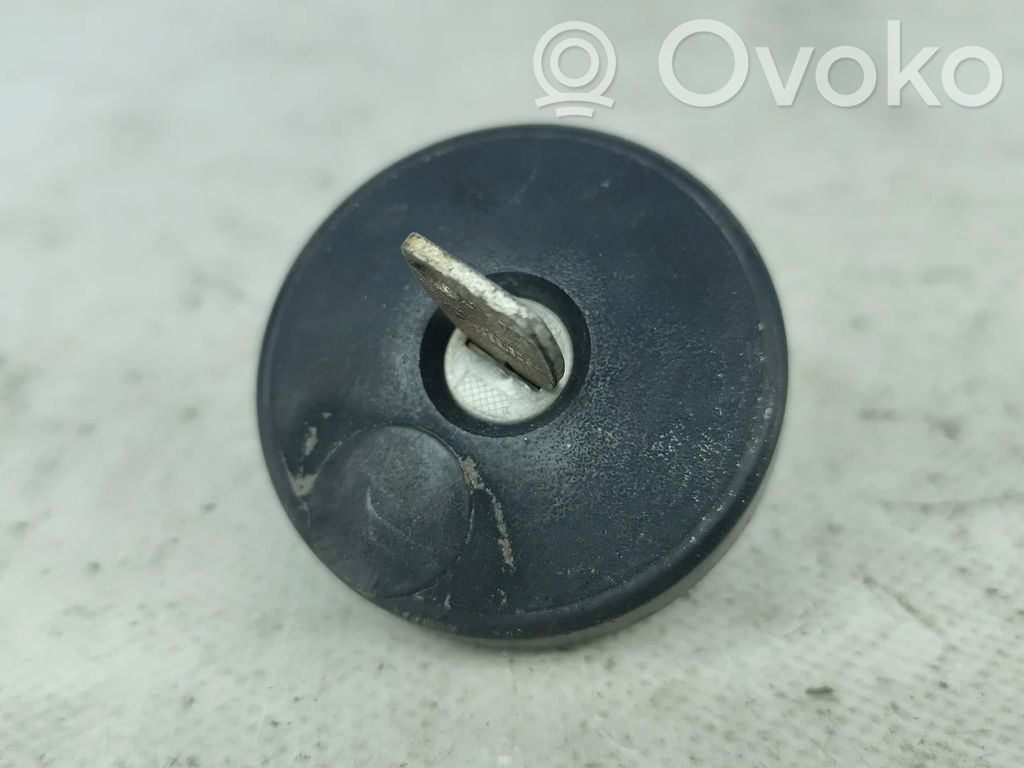 Fuel tank cap