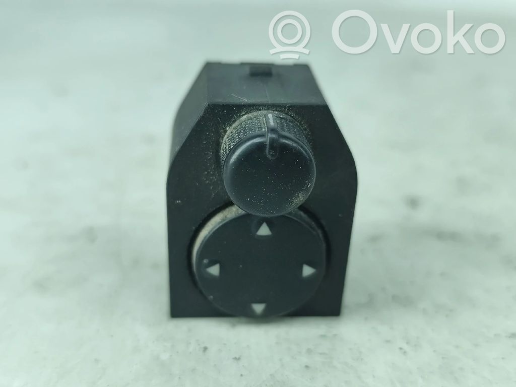 Interruptor del espejo lateral   8D0959565,03240014