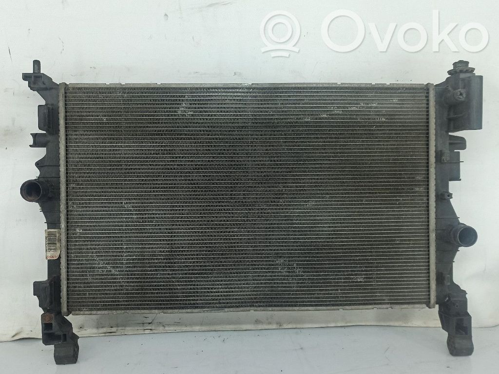 Dzesēšanas šķidruma radiators   8C1761100