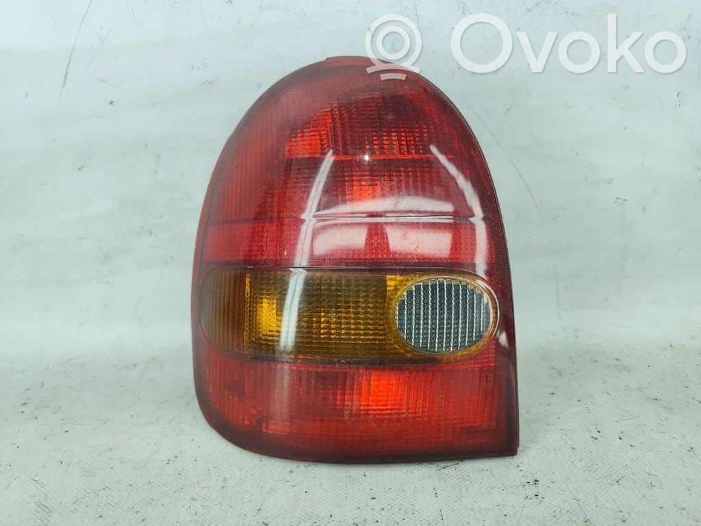 Opel Corsa B Takaluukun takavalot 