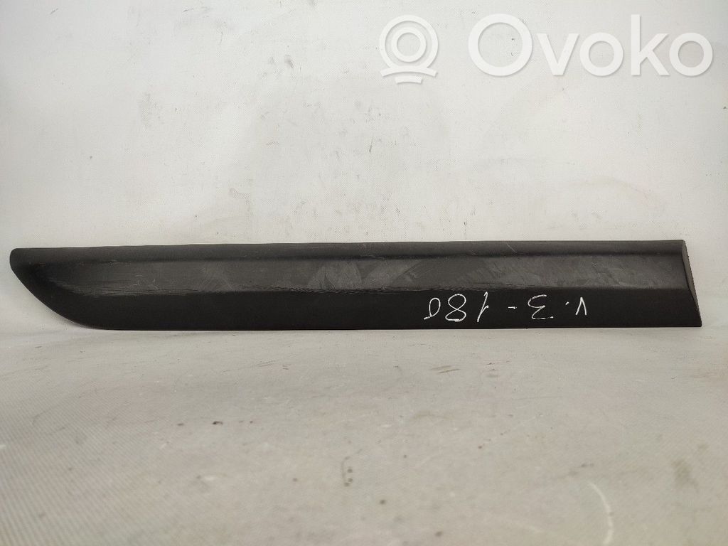 Rear arch trim   ESQUERDO,9808748277,9808748677
