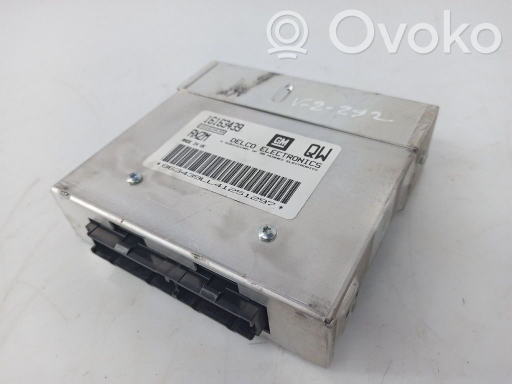 Opel Corsa B Engine control unit/module 