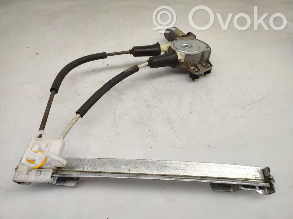 Alfa Romeo 147 Meccanismo di sollevamento del finestrino posteriore senza motorino