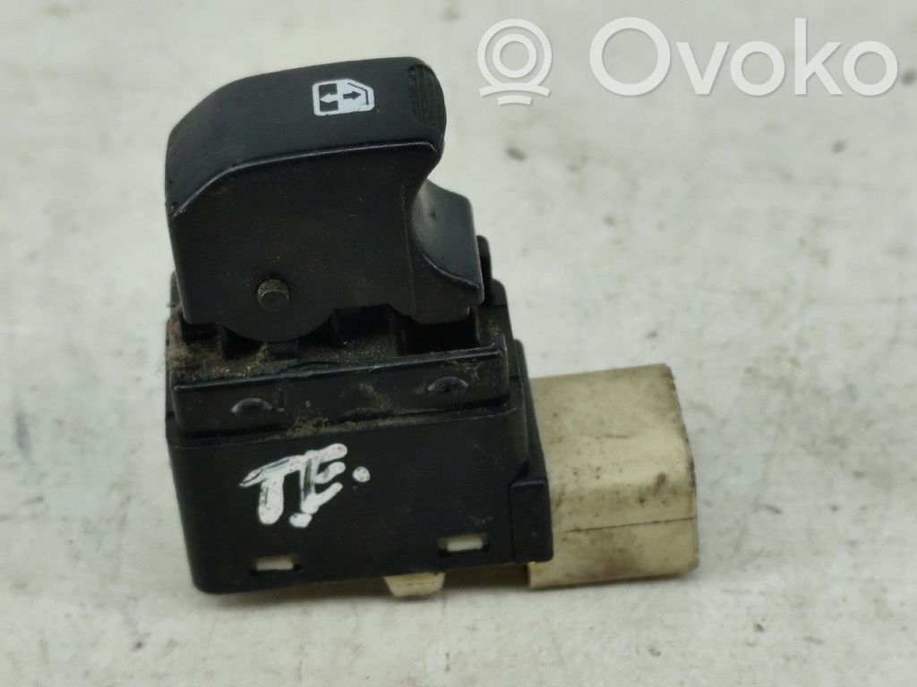 Interrupteur commade lève-vitre   5PINOS