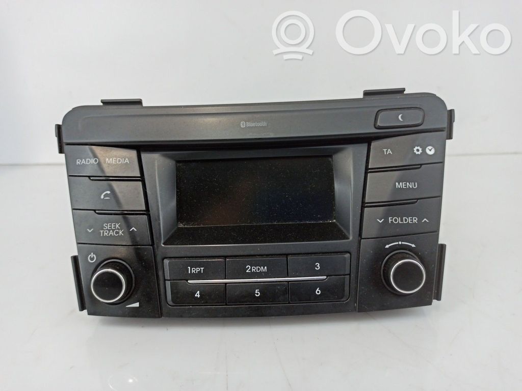 Panel / Radioodtwarzacz CD/DVD/GPS   961703Z8954X