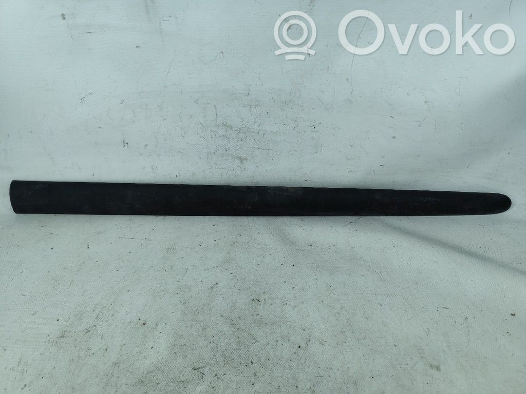 Peugeot 206 Rivestimento della portiera anteriore (modanatura)