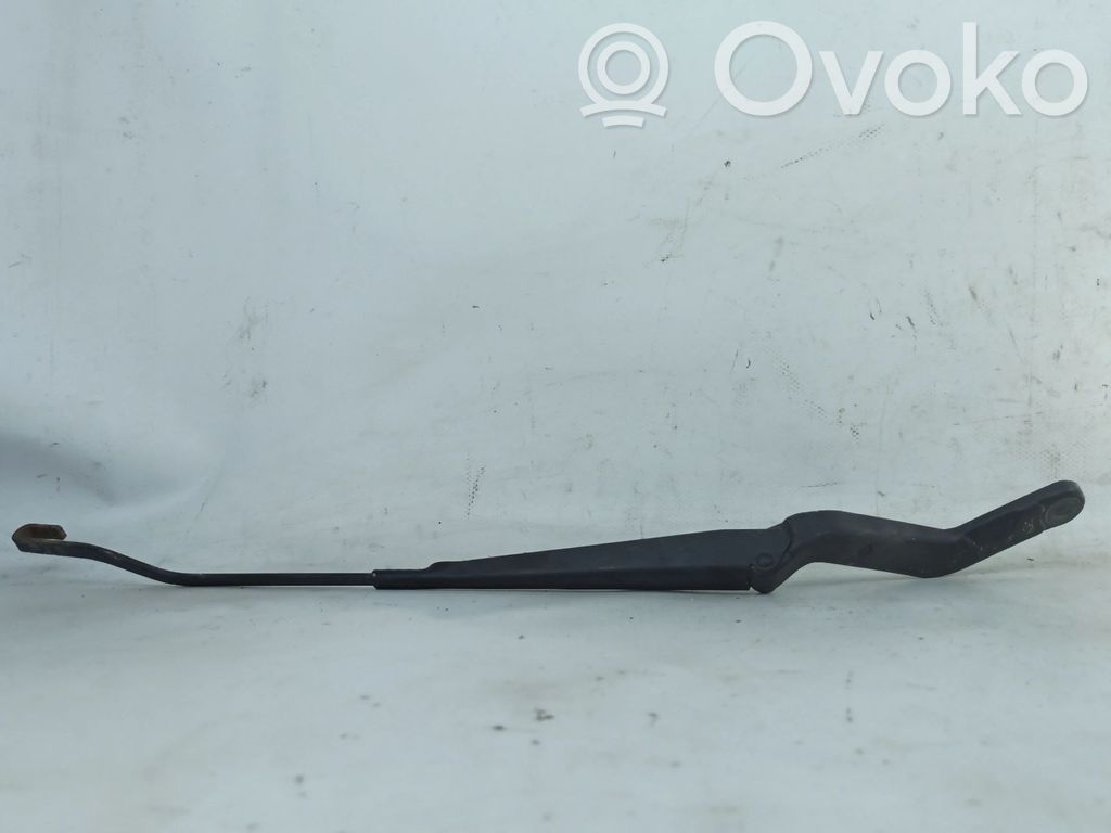 Peugeot 106 Ramię wycieraczki szyby przedniej / czołowej